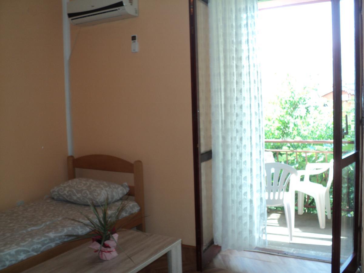 Apartments Skaljari Kotor Exterior photo